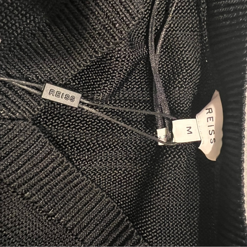 REISS Sonia Knitted Bodycon Dress Off The Shoulder Black Size Med NWT Msrp $290 - Picture 3 of 3